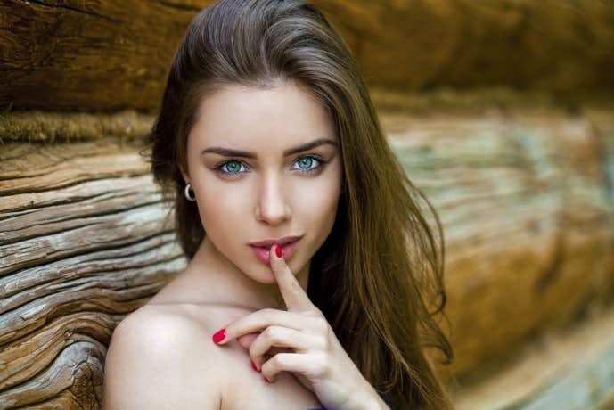 女性の浮気を見抜く方法
