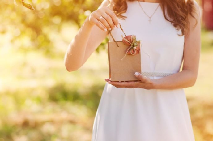 結婚祝いにペアグラスのプレゼント