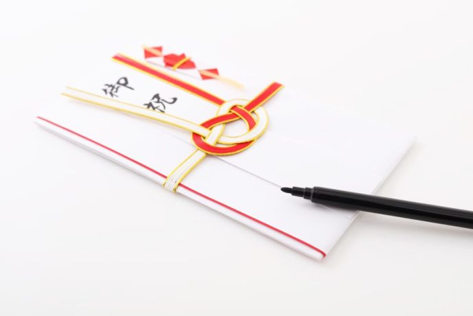 結婚祝いのプレゼントに必要な熨斗