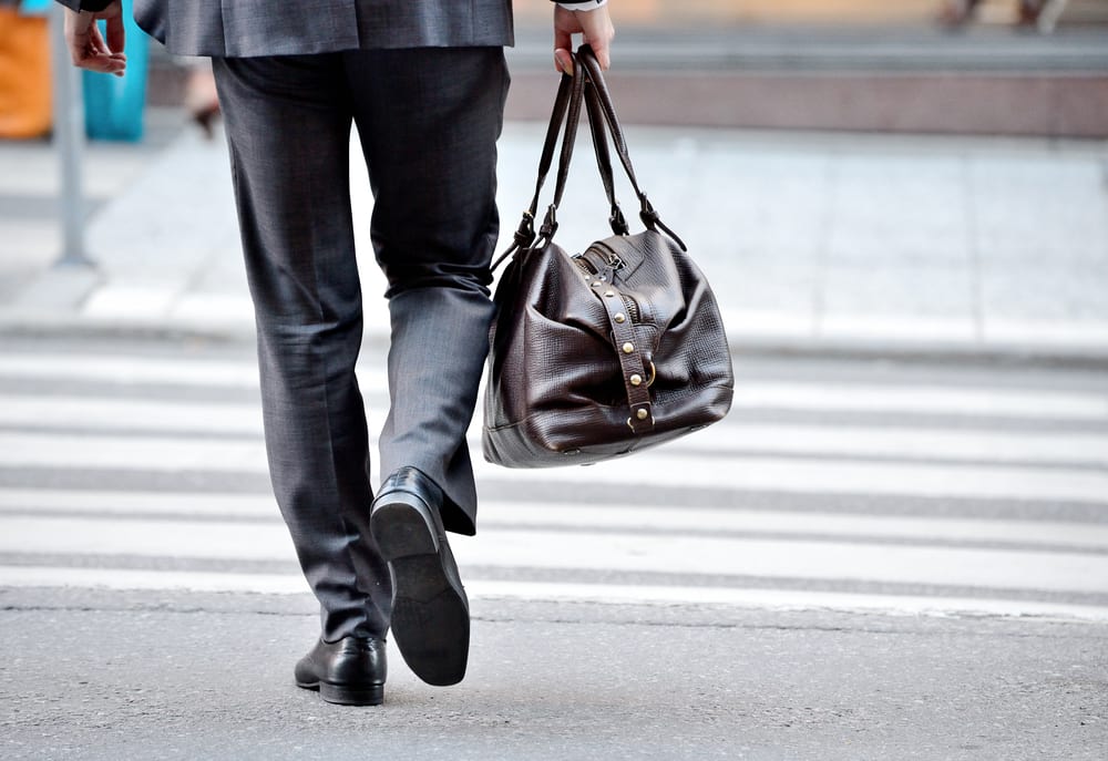 父の日のプレゼントにおすすめのバッグ特集。人気のビジネスバッグ＆トートバックとは