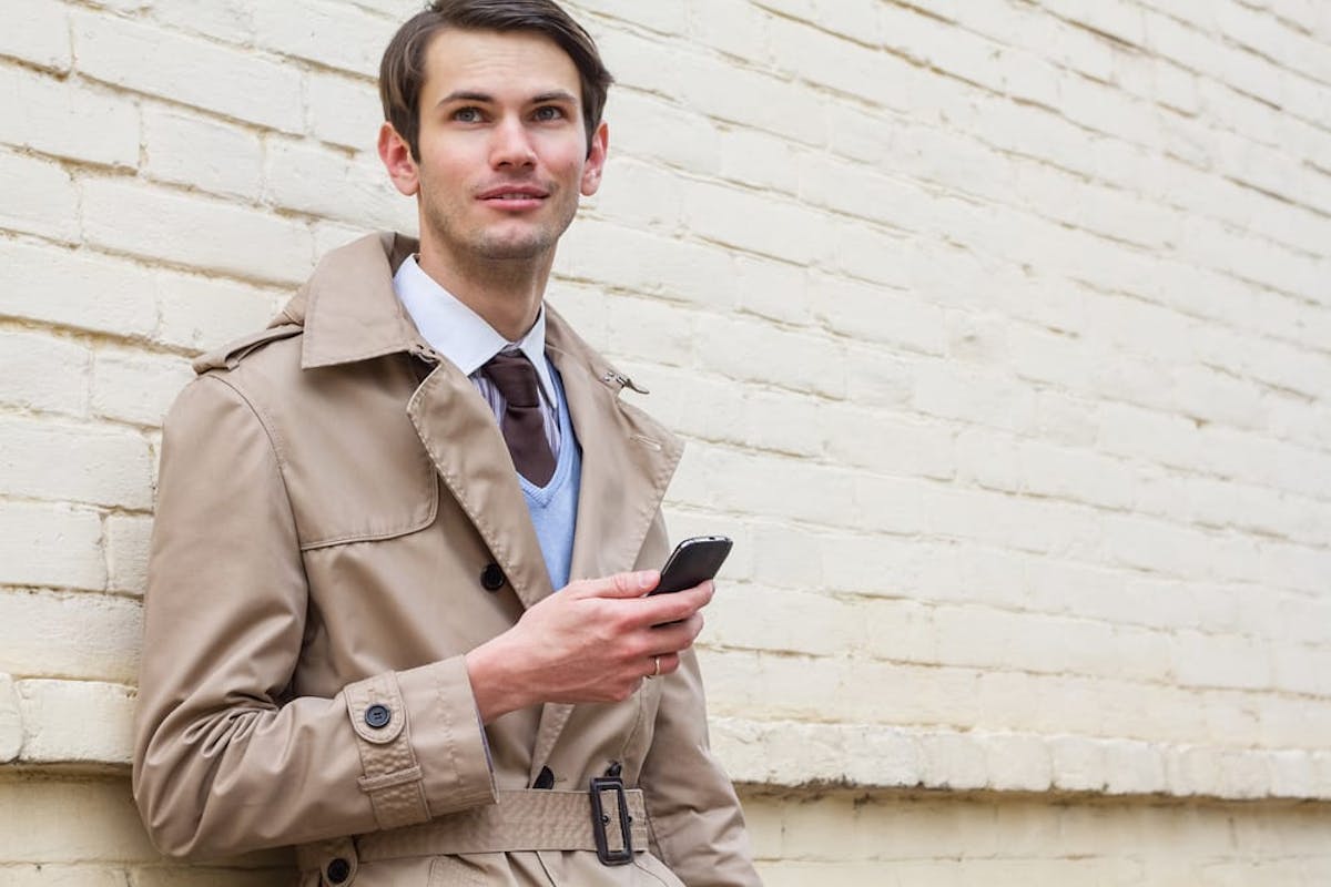 トレンチコートの人気ブランド 大人の美意識 を感じさせるアイテムとは Smartlog トレンチコートの人気ブランド 大人の美意識 を感じさせるアイテムとは Smartlog