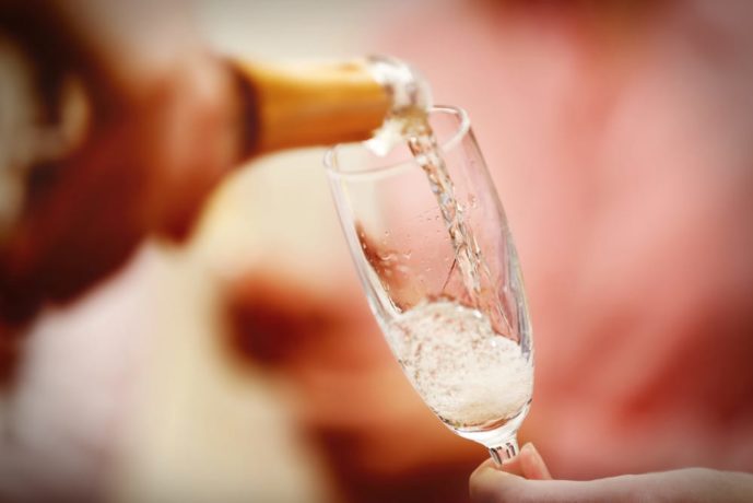 結婚祝いのプレゼントに贈る高級なお酒